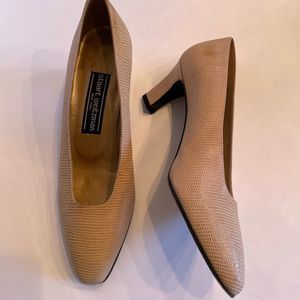 VINTAGE Stuart Weitzman Heels | Noble Mushroom Agra Calf Leather | Size 7B